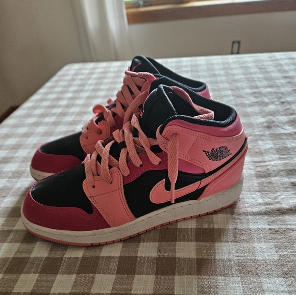 Nike Other - Nike Air Jordan 1 Mid Pinksicle Coral Chalk Pink Shoes - Youth 5Y